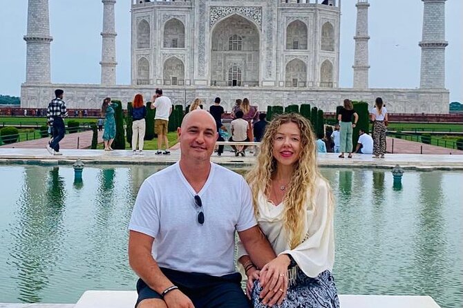 1 day Luxury Sunrise Taj Mahal Tour by Private Car - A private car makes the long day easier