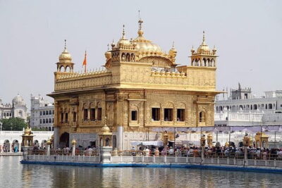 1-Day Trip to Golden Temple,Amritsar from Delhi with Both side Commercial Flight
