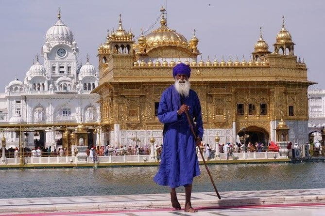 1-Day Trip to Golden Temple,Amritsar from Delhi with Both side Commercial Flight - The India-Pakistan border ceremony is the big afternoon event