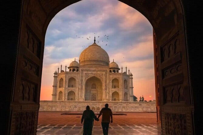10 Days Private Golden Triangle Tour with Amritsar and Rishikesh - Day 5: Delhi from Qutub Minar to Chandni Chowk
