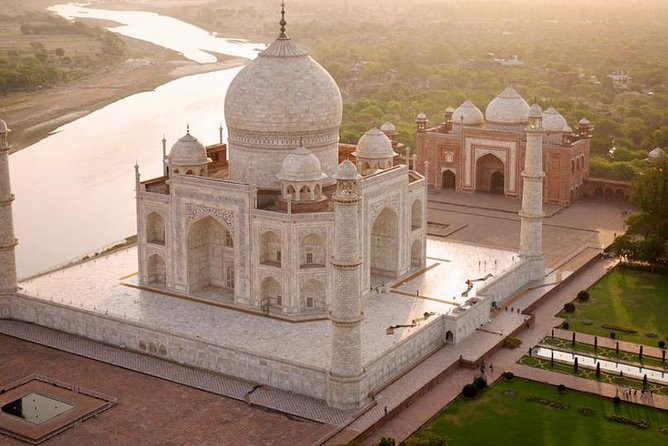 2-Day Ranthambore Safari with Sunrise view of Taj Mahal - Watching the Taj Mahal change with the morning light