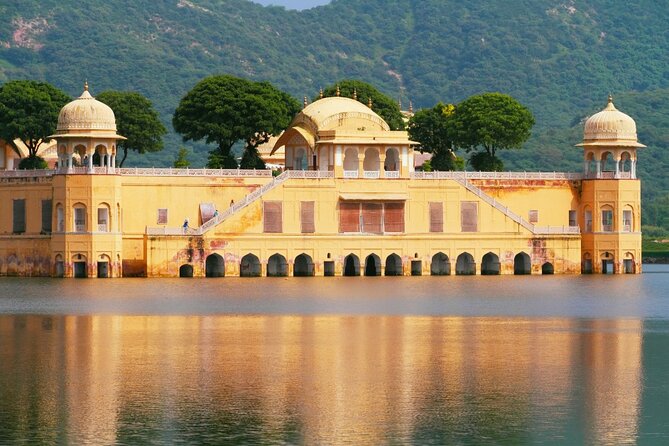 2 Days Private Golden Triangle Tour to Agra and Jaipur From Delhi - Day 1: the Taj Mahal and Agra’s Mughal monuments