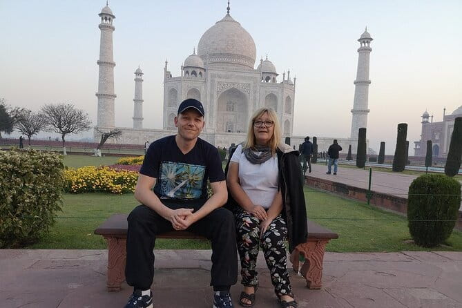 2-Days Private Luxury Golden Triangle Tour Agra Jaipur New Delhi - Day 2: Stepwells and Jaipur’s royal center