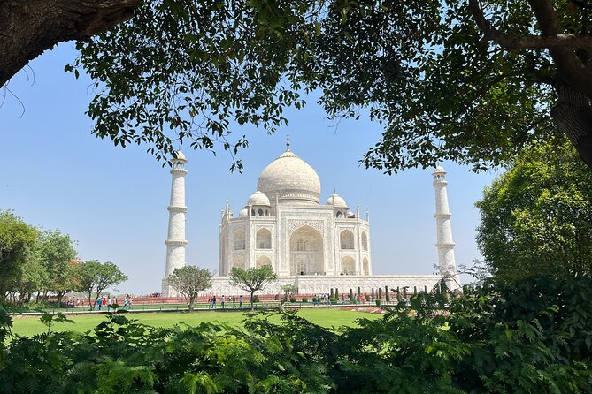 3 Day Luxury Golden Triangle Tour to Agra and Jaipur From Delhi - Day 1: Delhi’s old quarters and Mughal monuments