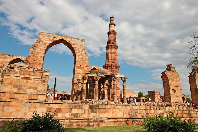 3 Day Luxury Golden Triangle Tour to Agra & Jaipur from New Delhi - Day 2: The Taj Mahal before breakfast