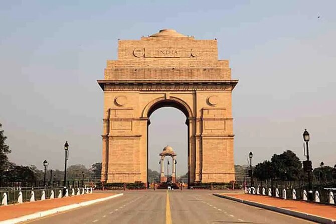 3 Days Golden Triangle Private Tour - The road to Agra and the first night