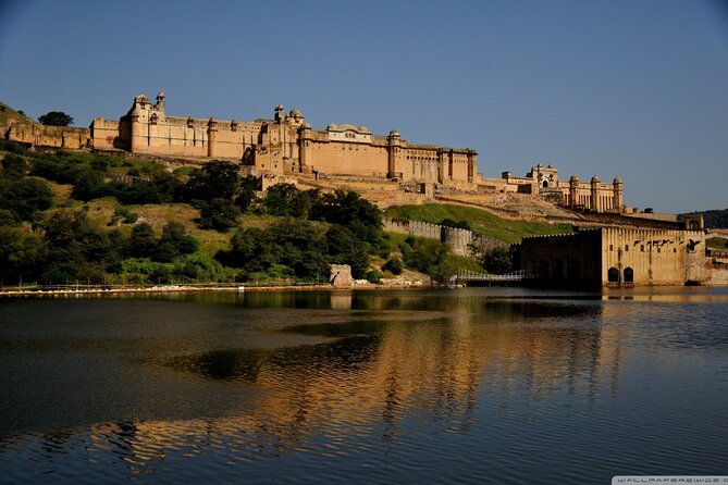 3 Days Golden Triangle Tour - Day 3: Jaipur forts, palaces, and instruments