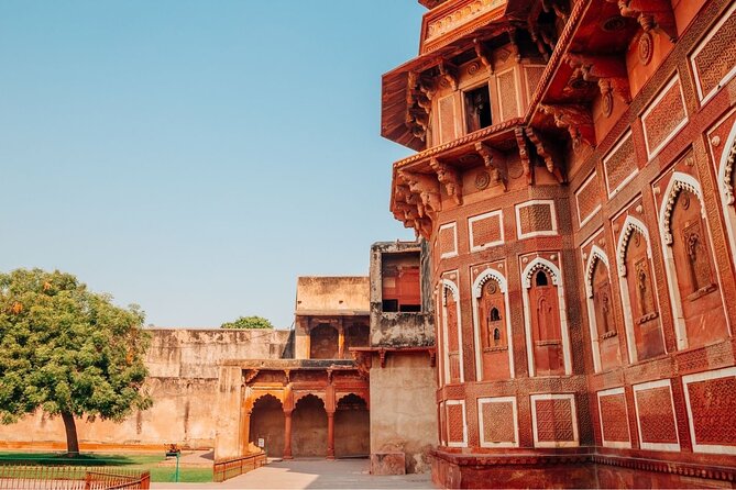 3 Days Luxury Golden Triangle Tour - Sunrise at the Taj Mahal is the trip’s high point