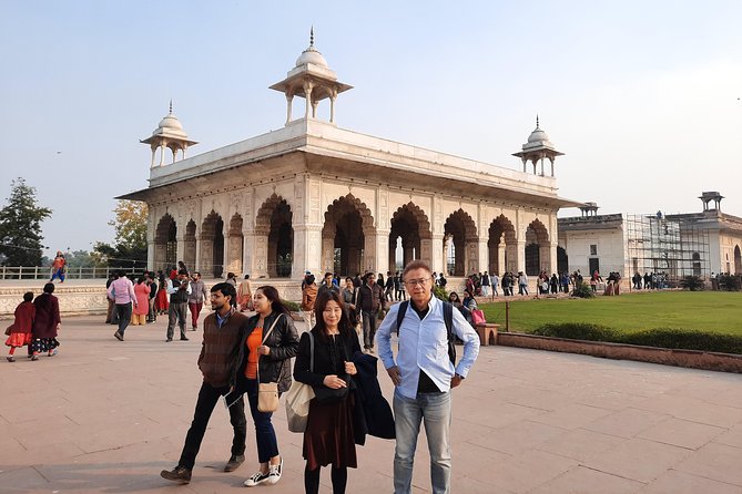 3-hour Old Delhi Heritage Walking tour with Rickshaw Ride - Naughara and a quieter Jain corner