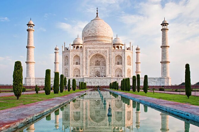 4-Day Golden Triangle Tour: Delhi, Agra, Jaipur (Viator Awarded) - Delhi begins with Mughal power and Old Delhi streets