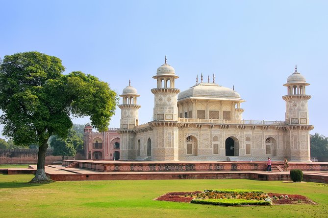 4-Days Golden Triangle Tour with Ranthambore Safari from Delhi - The five-hour return to Delhi