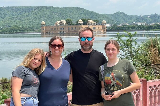 4 Days Luxury Golden Triangle Tour to Agra and Jaipur From Delhi - Why this route works for a first visit to India