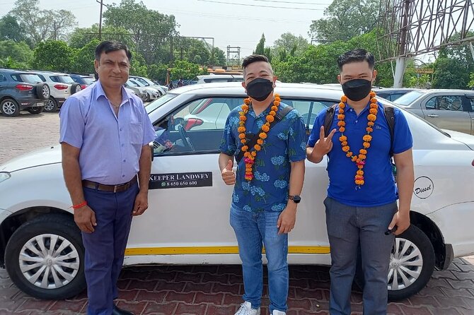 4-Days Private Golden Triangle Tour: Delhi, Agra & Jaipur by Car - Cars, guides, and what is included