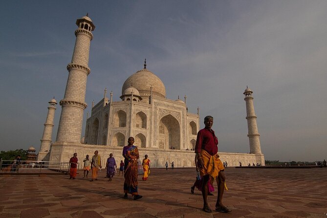 4-Days Private Golden Triangle Tour India - Delhi Agra Jaipur Tour - Day one: Delhi’s minaret, lotus, and grand avenues