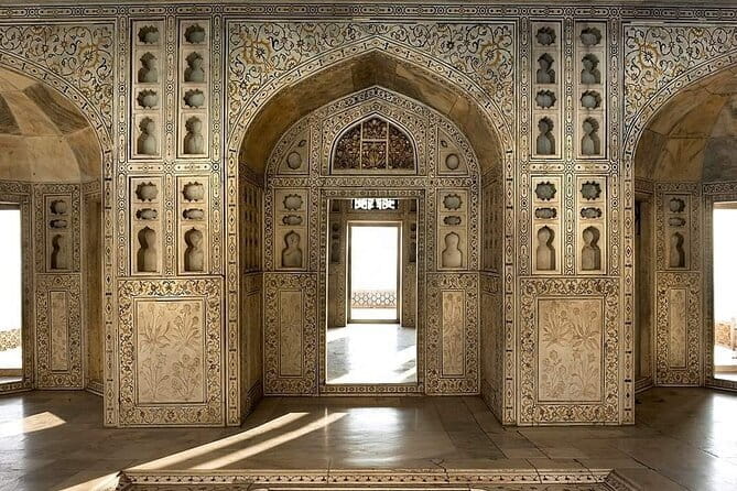 5-Day Golden Triangle Delhi Agra Jaipur Tour with Leopard Safari - Why this route works in five days