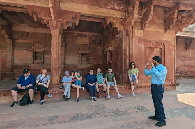 5-Day Golden Triangle Tour with Cultural Heritage-Taj & More - What the guide and vehicle add to the experience