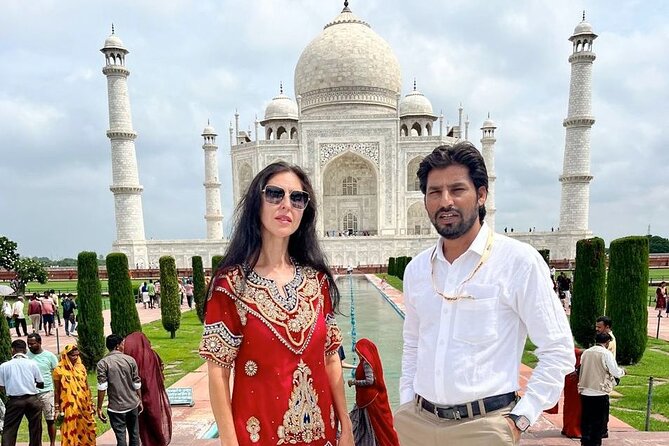 5-Day Golden Triangle Tour with Cultural Heritage-Taj & More - The Taj Mahal and Agra Fort tell two sides of Mughal power
