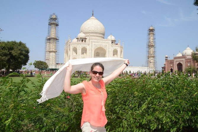5 Days Golden Triangle Tour. Delhi-Agra-Jaipur-Delhi - Guides, transport, and the feel of the tour