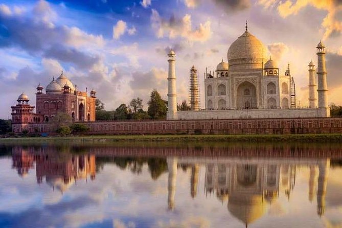 5 Days Golden Triangle Tour with Ranthambore India - Day 2: Sunrise at the Taj Mahal and the road to Ranthambore