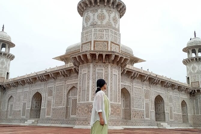 5-Days Luxury Golden Triangle Tour to Agra and Jaipur From Delhi - Should you book the Golden Triangle tour?