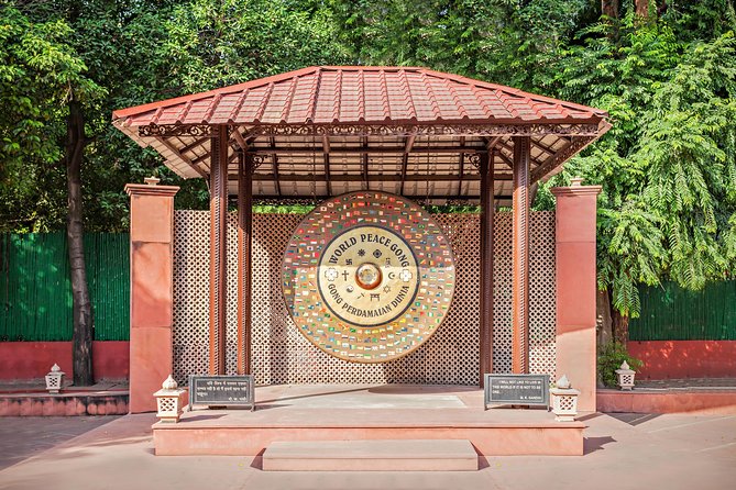 5 Days Private Golden Triangle Tour to Agra & Jaipur from Delhi - Day three: Taj Mahal sunrise, Agra Fort, and Chand Baori