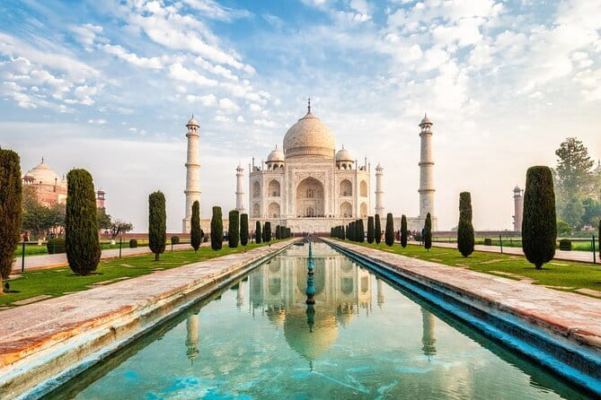 6-Day Golden Triangle Tour with Ranthambore Tiger Safari - Old Delhi by rickshaw, then four hours to Agra