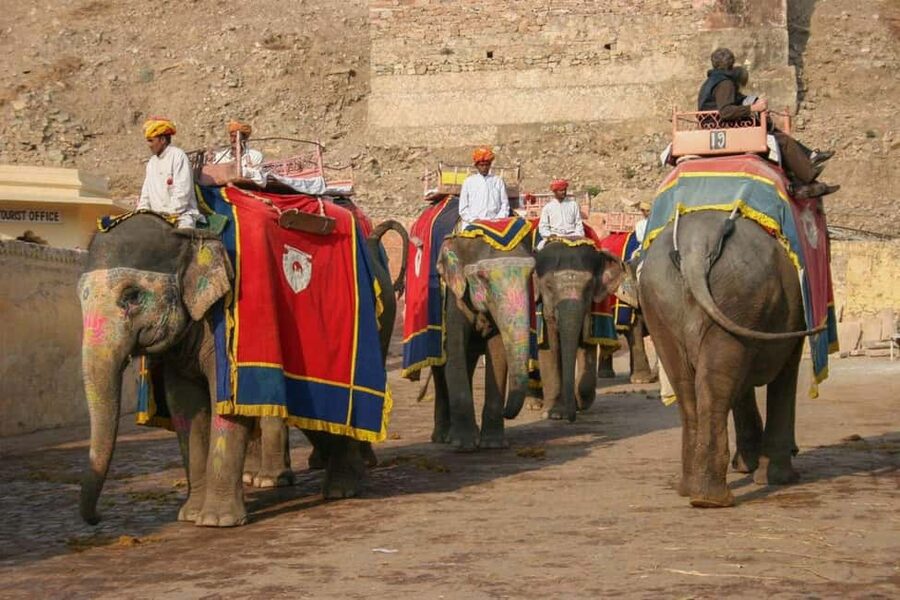 6 Day Golden Triangle Tour with Varanasi from Delhi - Sunrise at the Taj Mahal is the emotional high point