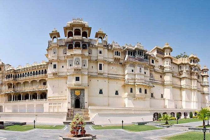 6 Days Golden Triangle with Ranthambore & Varanasi Tour - Day 3: Ranthambore safari and Fatehpur Sikri