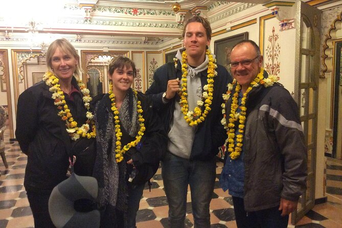 6 Days Private Golden Triangle Tour Packages - Old Delhi, Red Fort, and the Chandni Chowk ride