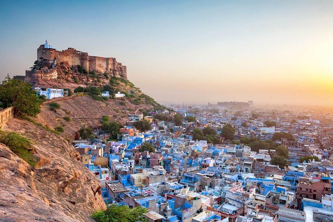 7-Day Private Tour: Delhi, Agra, Jaipur, Jodhpur and Udaipur from Delhi - Day 6: Udaipur palaces and a sunset boat ride