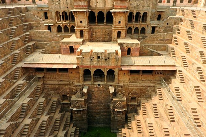 7 Days Golden Triangle Delhi,agra, Jaipur - What this seven-day Golden Triangle route covers