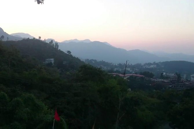 Affordable transfer from Delhi to Dehradun - Inside the private car for five to six hours