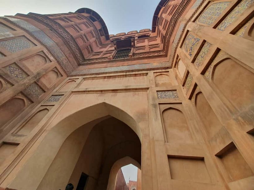Agra: Taj Mahal Vip tickets with Professional Photographer - Adding Agra Fort after the Taj Mahal