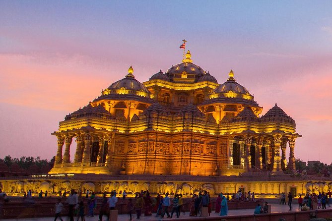 Akshardham Light & Fountain Show with Pick-up & Drop-off - Language choices and guide quality