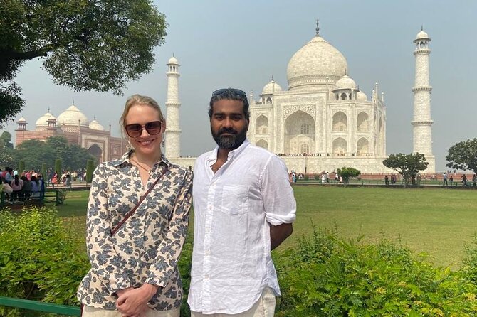 All Inclusive - Delhi and Agra 2 Days Private Guided Tour - Old Delhi begins with Jama Masjid and a morning pickup