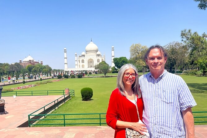 All Inclusive Delhi to Agra and Jaipur 3 Day Golden Triangle Tour - Day two: Taj Mahal sunrise and Agra Fort