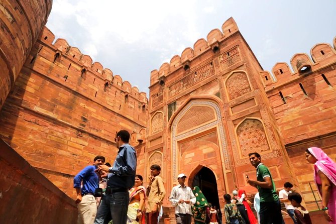 All-Inclusive Private Taj Mahal & Agra Day Trip from Delhi - Shopping for marble and handicrafts