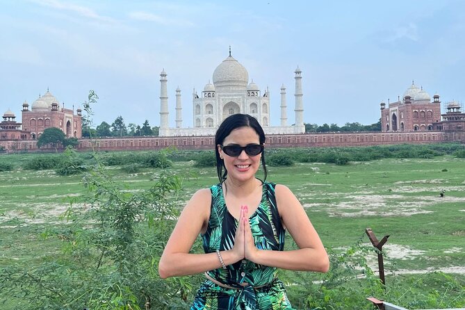 All Inclusive Private Taj Mahal Tour from Delhi by Car - The guides are the strongest part of the experience