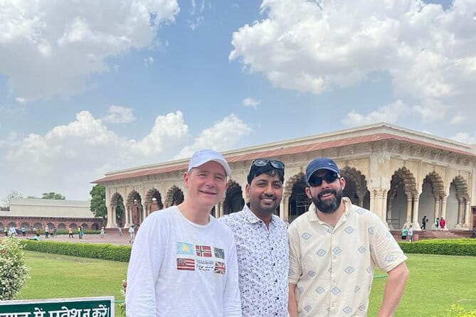 All-Inclusive Private Tour From Delhi To The Taj Mahal - The four-hour road from Delhi to Agra