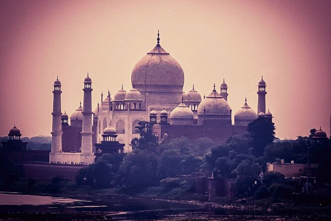 All Inclusive Same Day Trip to Taj Mahal & Agra Fort from Delhi - Lunch at the Courtyard by Marriott