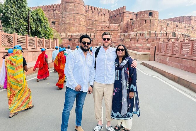 All Inclusive Taj Mahal, Agra Fort, Baby Taj Car with Local Guide - Agra Fort in one focused hour