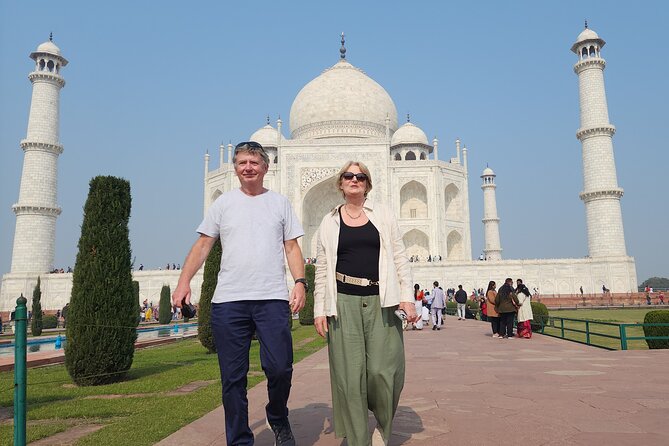 All Inclusive Taj Mahal, Agra Fort, Baby Taj Car with Local Guide - Is $57 a good price?