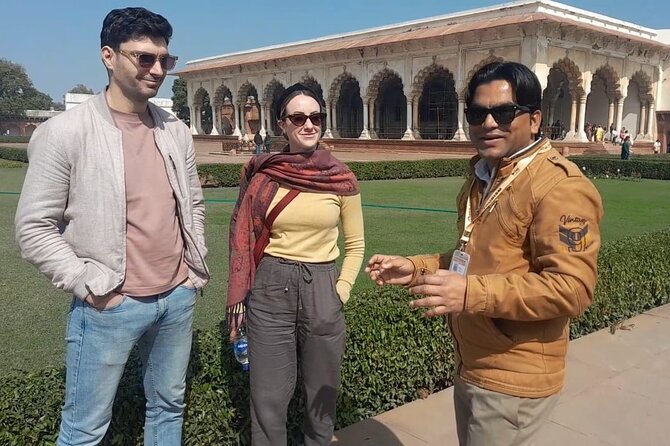 All Inclusive Taj Mahal, Agra Fort & Baby Taj Day Tour By Car - Lunch at the DoubleTree by Hilton Hotel Agra