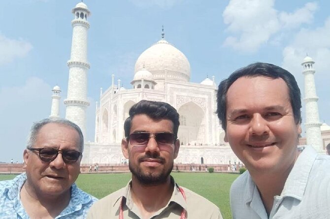 All Inclusive Taj Mahal, Agra Fort & Baby Taj Day Trip From Delhi - Agra Fort and the Mughal royal world
