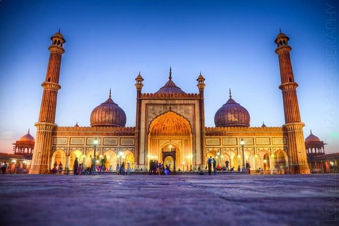 All Inclusive Taj Mahal, Agra Fort or Baby Taj Tour by SUV Car - What the $30 price really gives you