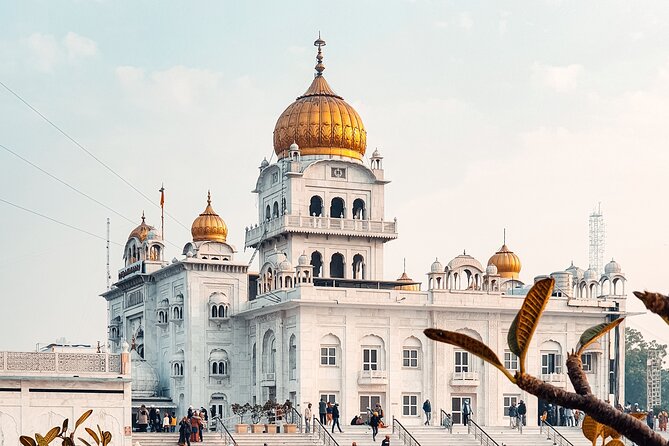 Best of 8 hrs Private old & New Delhi City Tour - Gurudwara Bangla Sahib and Sikh service