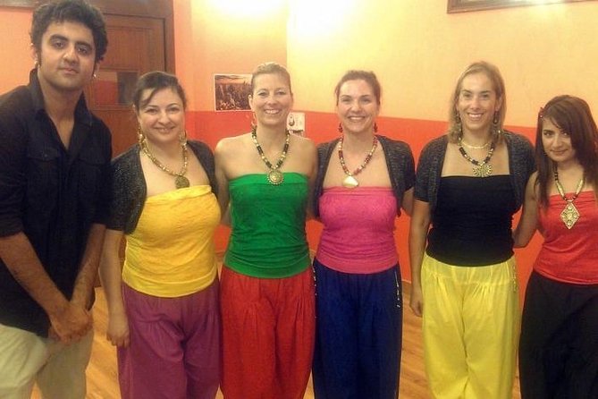 Dance Class in Delhi: Learn to Dance like a Bollywood Star - Key points to know before you book