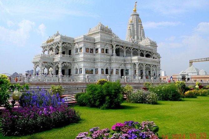 Day Trip to Mathura, Vrindavan with The Taj Mahal, Agra from Delhi - Agra handicrafts and the shopping stop