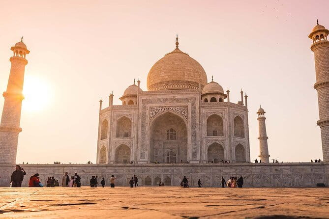 Day Trip to Taj Mahal, Agra Fort and Baby Taj from Delhi by Car - The Taj Mahal, three hours with India’s most famous monument