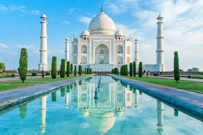 Day Trip to Taj Mahal, Agra Fort and Baby Taj from Delhi by Car - Guide quality can shape the whole day